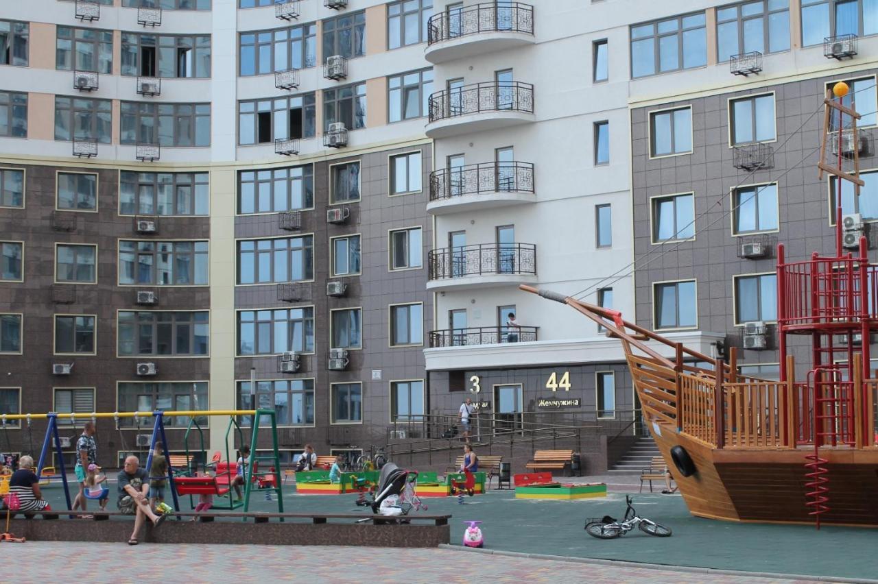 Sea View Sky 15 Apartments 오데사 외부 사진