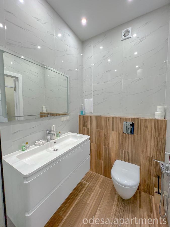 Sea View Sky 15 Apartments 오데사 외부 사진