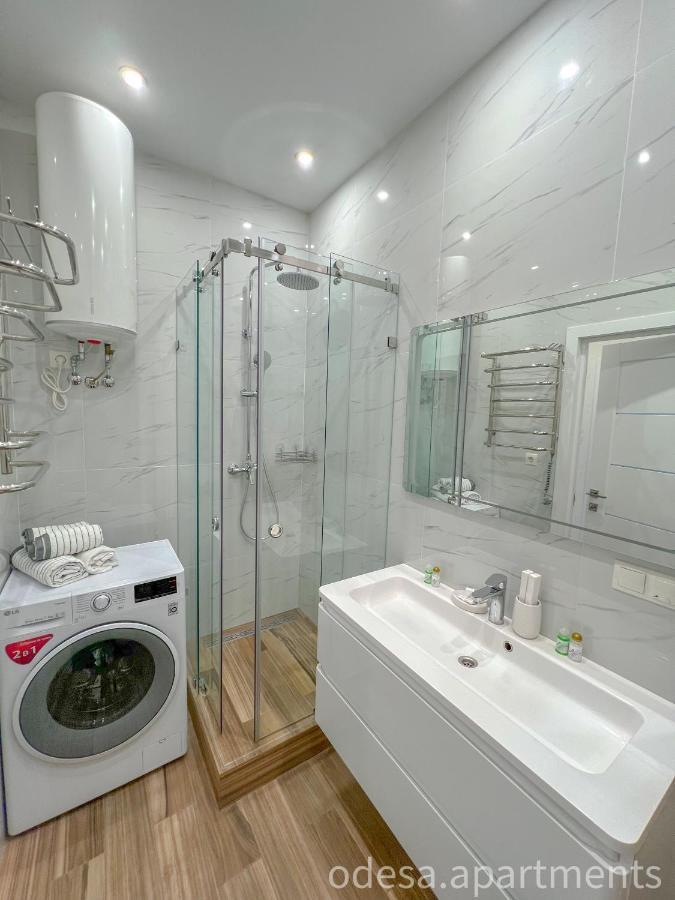 Sea View Sky 15 Apartments 오데사 외부 사진